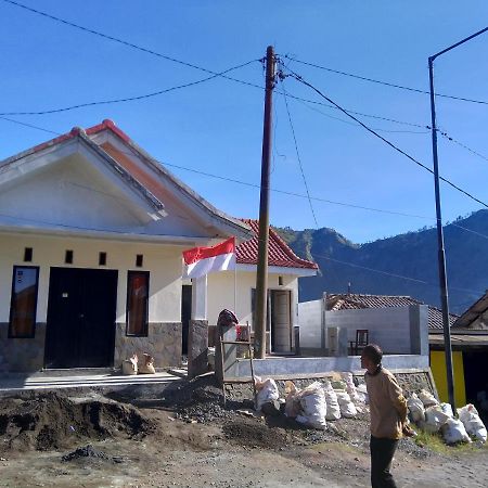 Bromo B&B Bagian luar foto